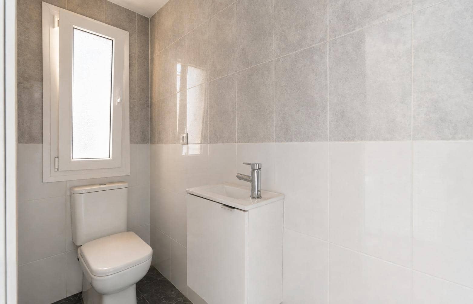 4 soverom Rekkehus til salgs i Fuengirola med svømmebasseng garasje - € 465 000 (Ref: 10005366)