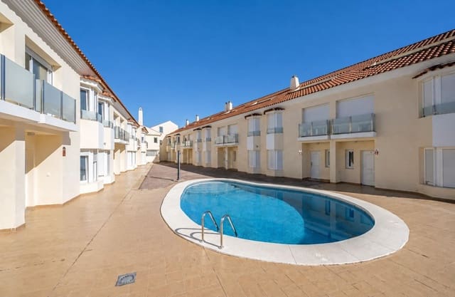 4 soverom Rekkehus til salgs i Los Boliches , Fuengirola med svømmebasseng garasje - € 465 000 (Ref: 10005366)