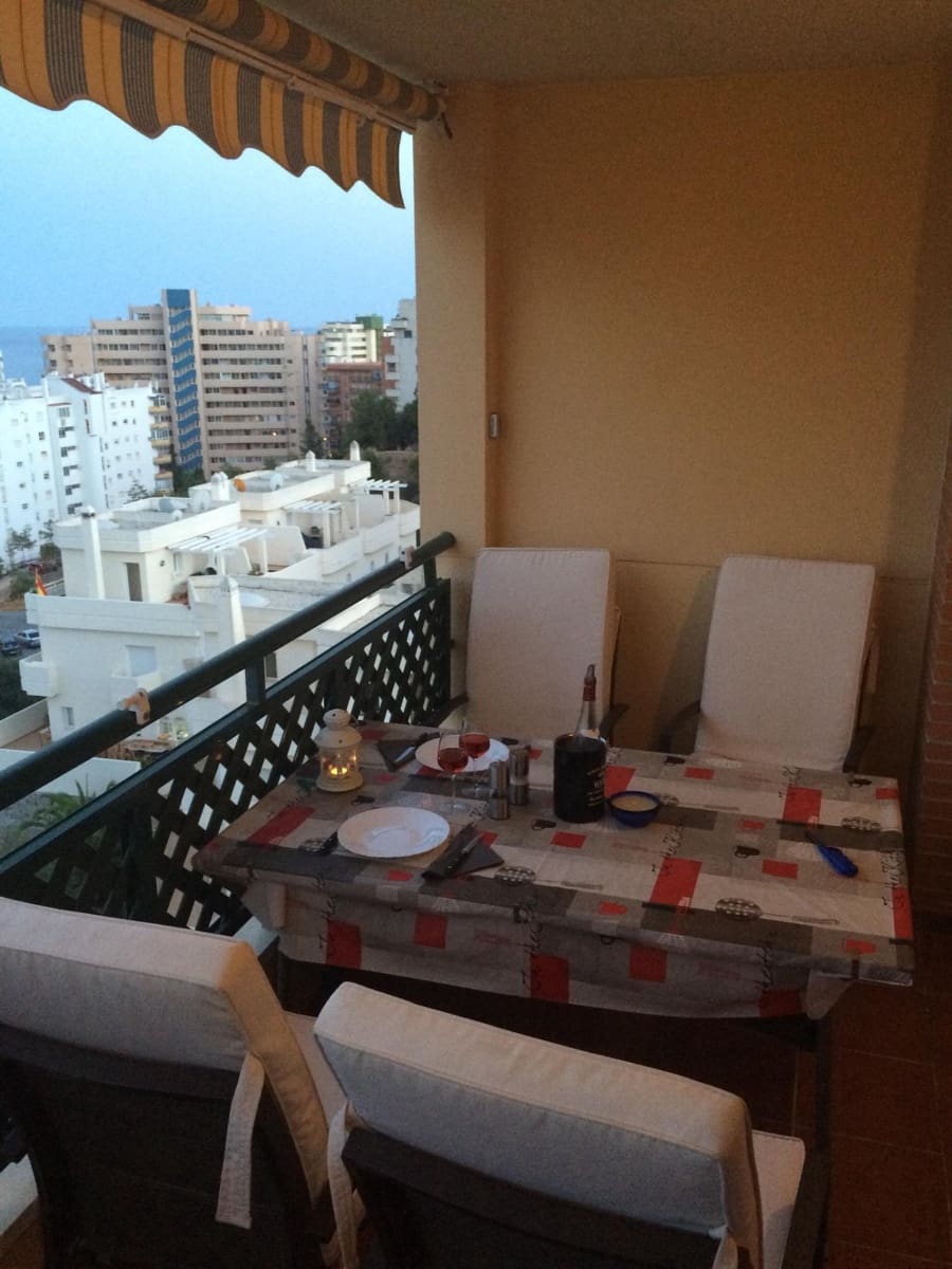 2 soverom Leilighet til leie i Fuengirola med svømmebasseng garasje - € 1 300 (Ref: 10062185)