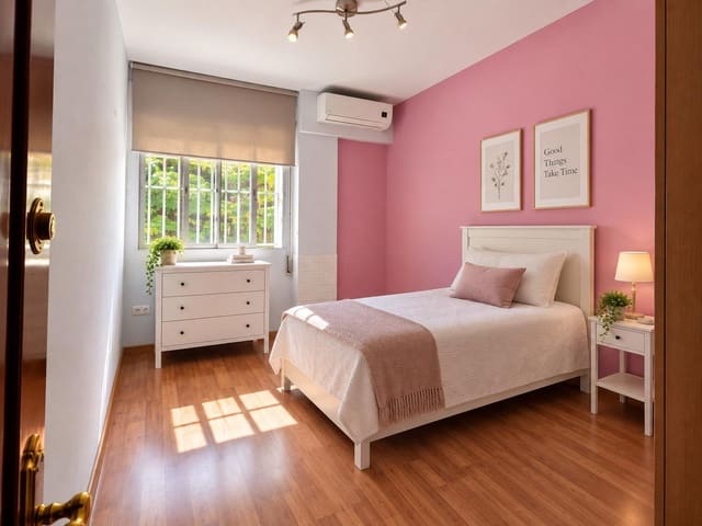 Apartamento de 4 habitaciones en Fuengirola en venta - 325.000 € (Ref: 10098340)