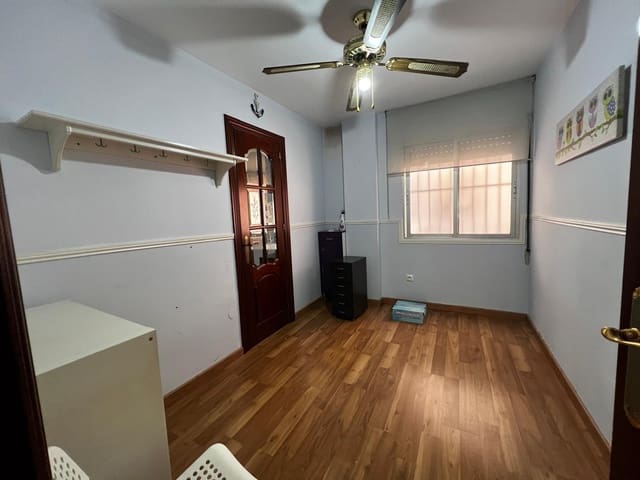 Apartamento de 4 habitaciones en Fuengirola en venta - 325.000 € (Ref: 10098340)