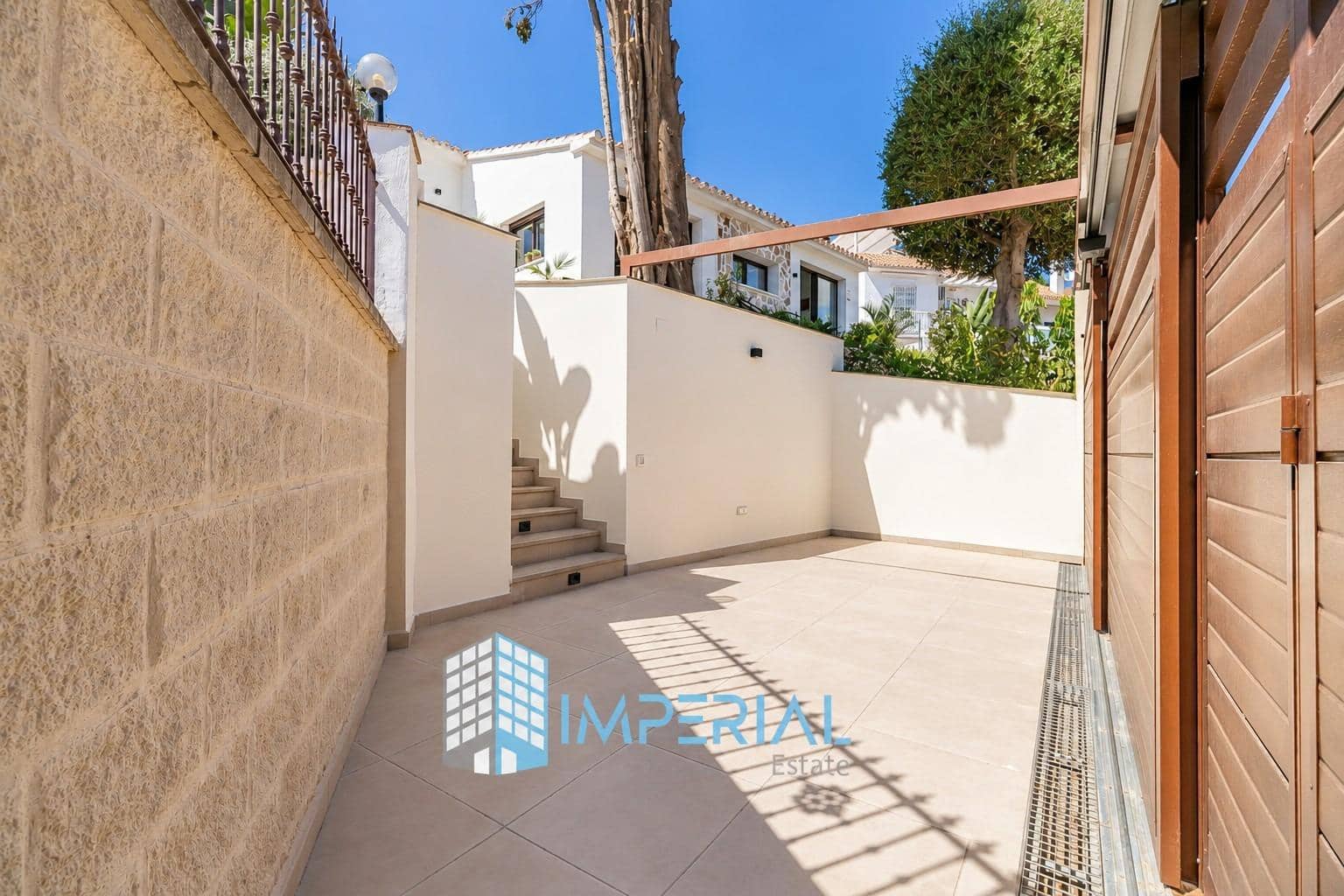 3 quarto Moradia para venda em El Coto com piscina - 695 000 € (Ref: 10102547)