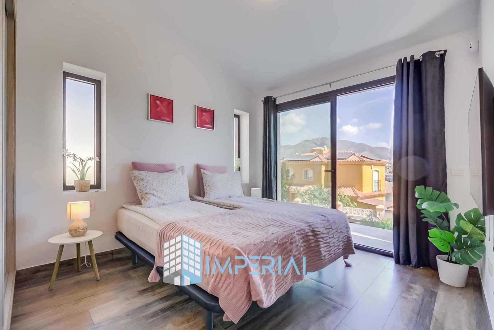 3 quarto Moradia para venda em El Coto com piscina - 695 000 € (Ref: 10102547)