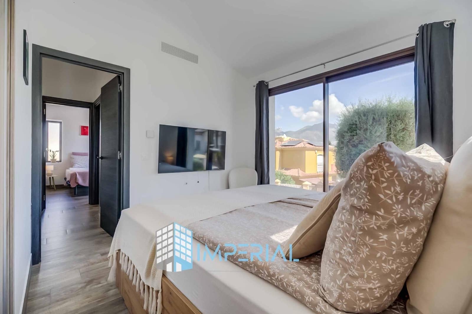 3 quarto Moradia para venda em El Coto com piscina - 695 000 € (Ref: 10102547)