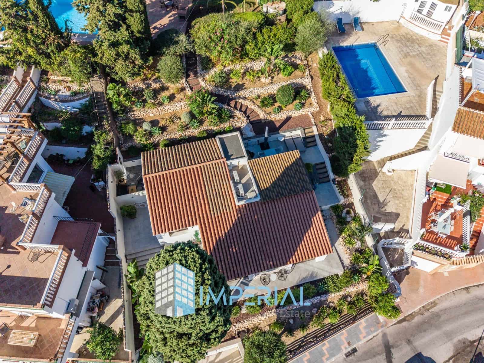 3 quarto Moradia para venda em El Coto com piscina - 695 000 € (Ref: 10102547)