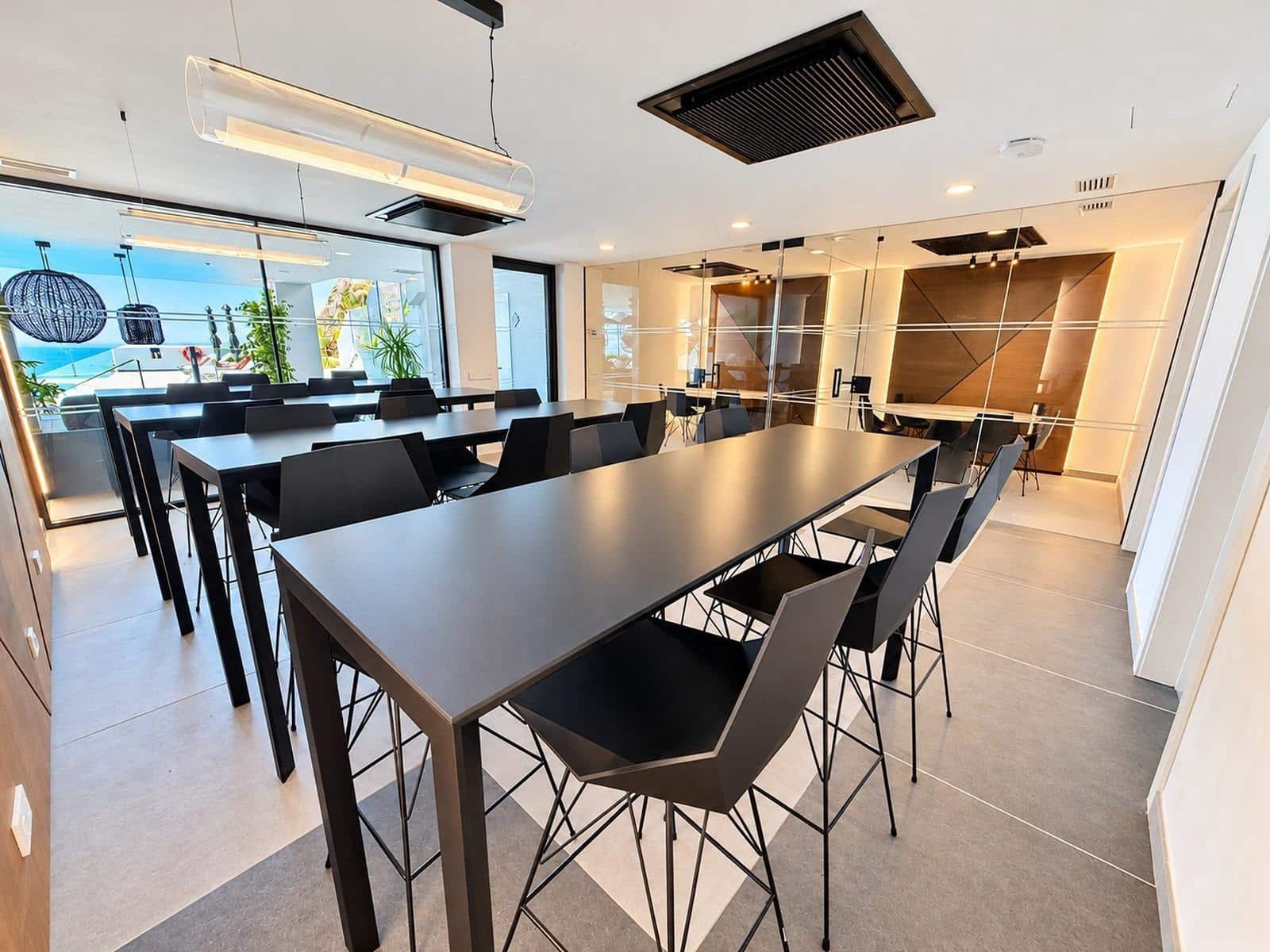 Apartamento de 2 habitaciones en Carvajal en venta con piscina garaje - 945.000 € (Ref: 10148944)