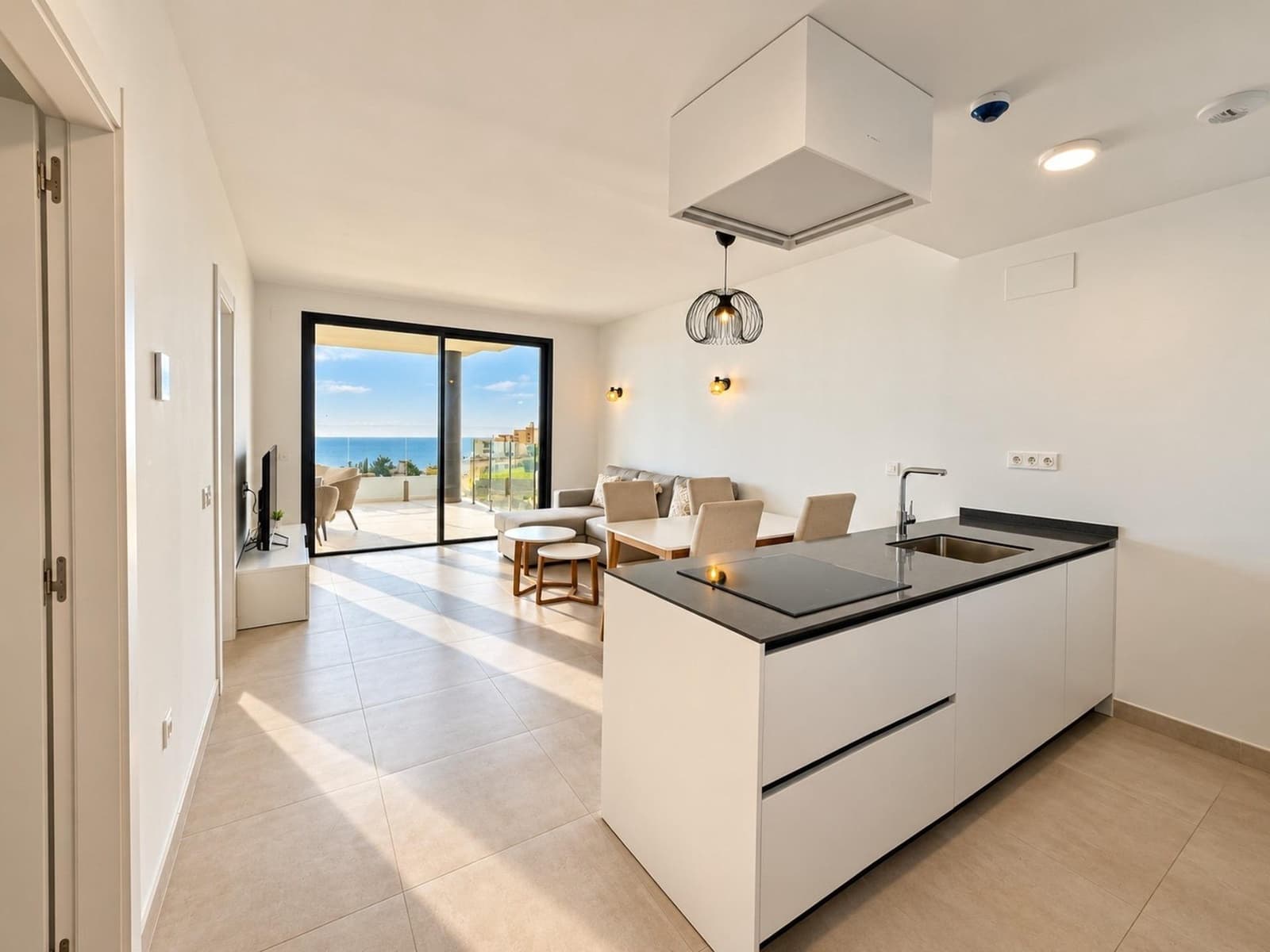 2 quarto Apartamento para arrendar em Carvajal com piscina garagem - 2 500 € (Ref: 10180804)