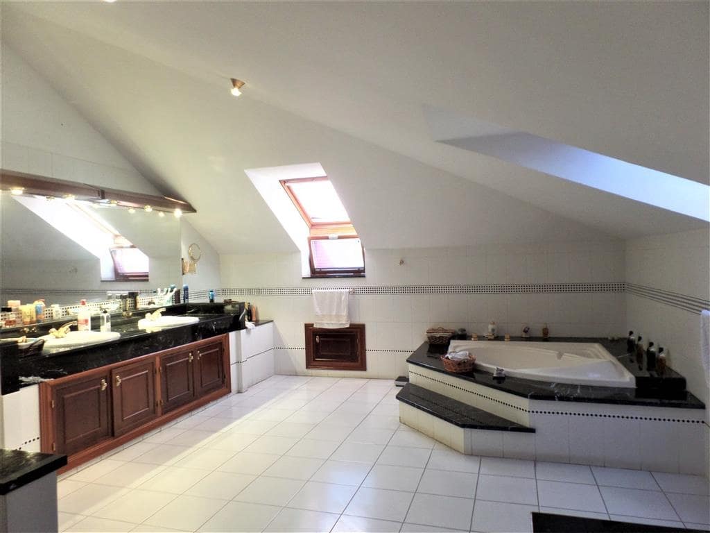 4 soverom Leilighet til salgs i Fuengirola med svømmebasseng garasje - € 609 000 (Ref: 5112713)