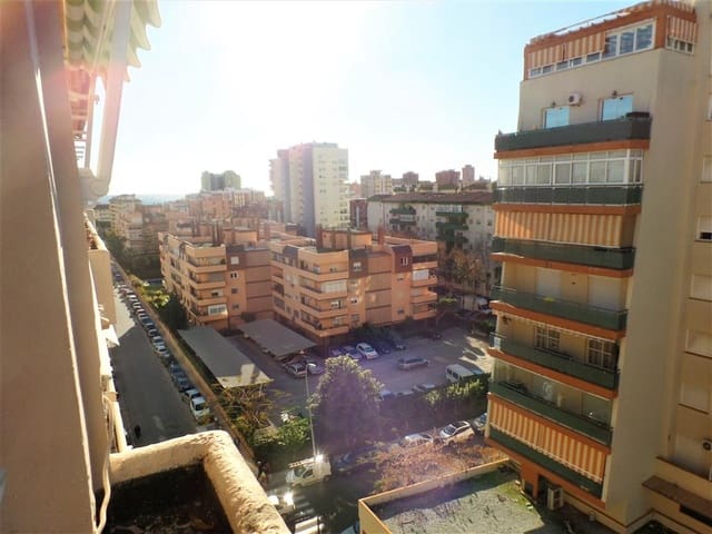 4 bedroom Apartment for sale in Fuengirola with pool - € 609,000 (Ref: 5112713)