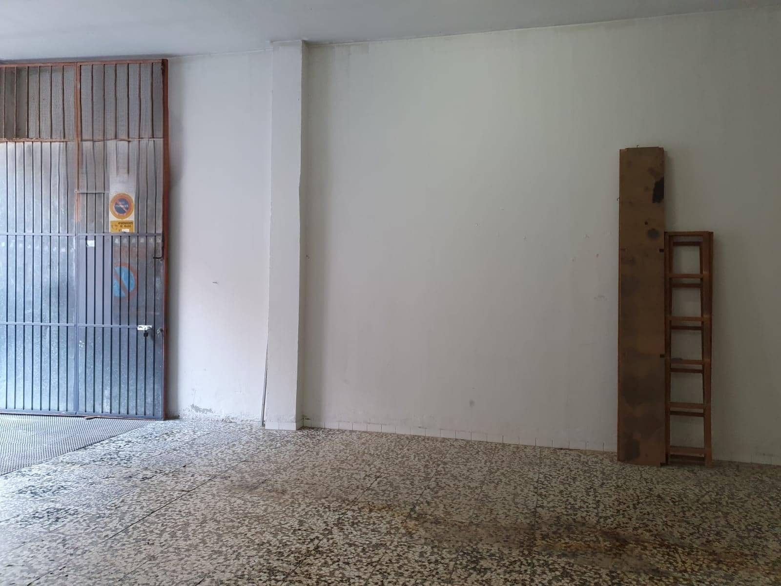 Comercial para venda em Las Lagunas de Mijas com garagem - 350 000 € (Ref: 8450197)
