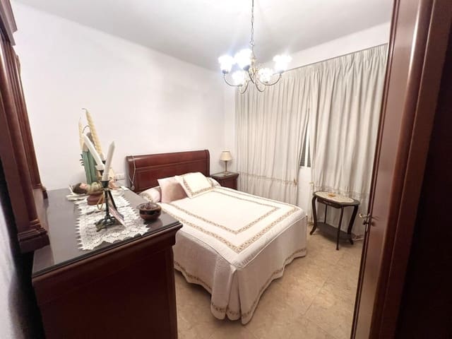 2 makuuhuone Yritys myytävänä paikassa Fuengirola - 450 000 € (Ref: 8576707)