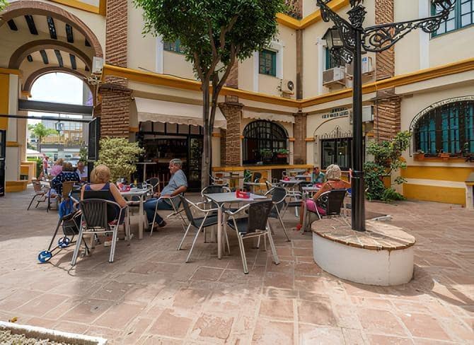 Kommersiell til salgs i Fuengirola - € 160 000 (Ref: 8639351)