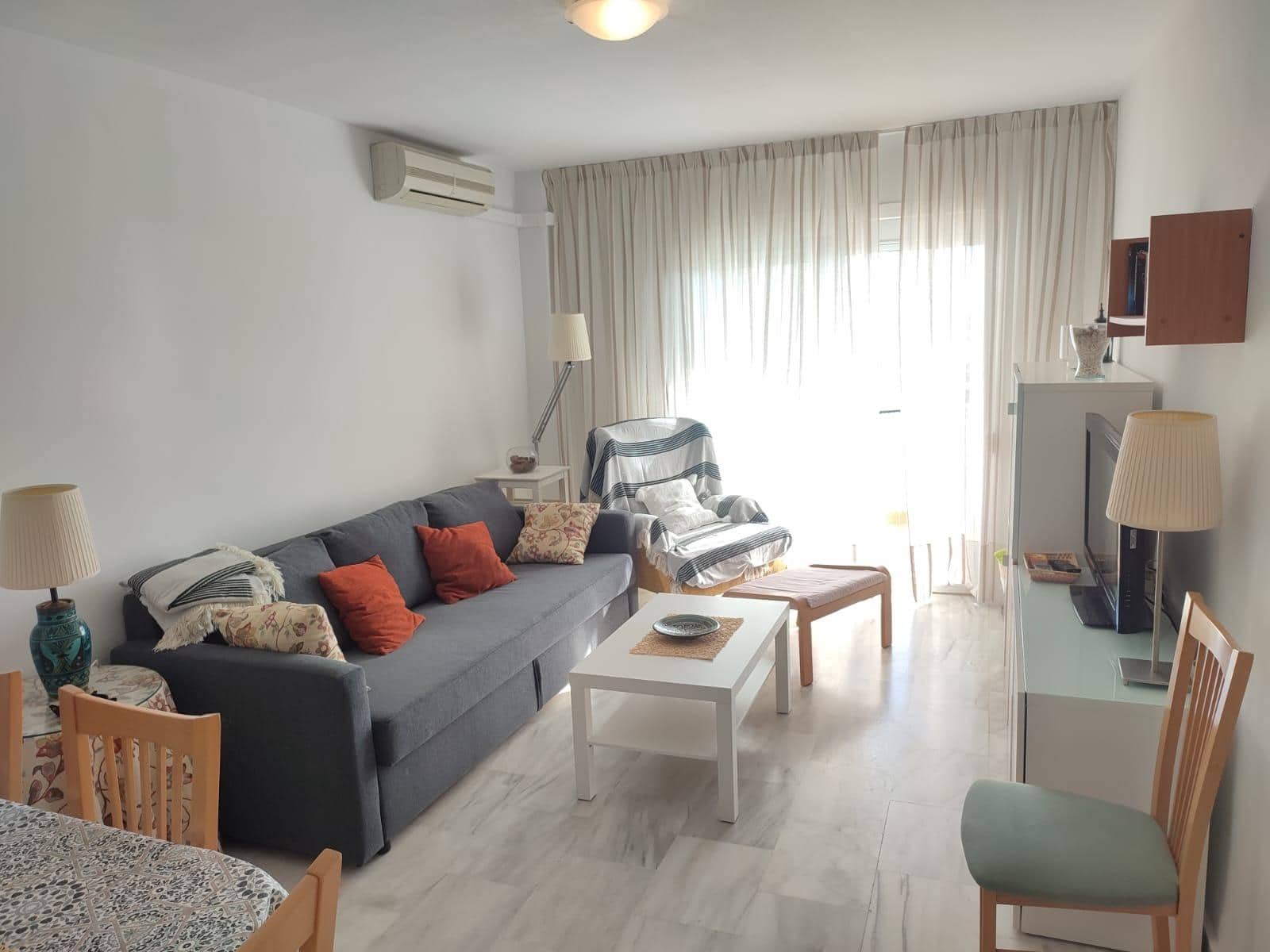 Apartamento de 2 habitaciones en Fuengirola en venta con piscina - 425.000 € (Ref: 8676042)