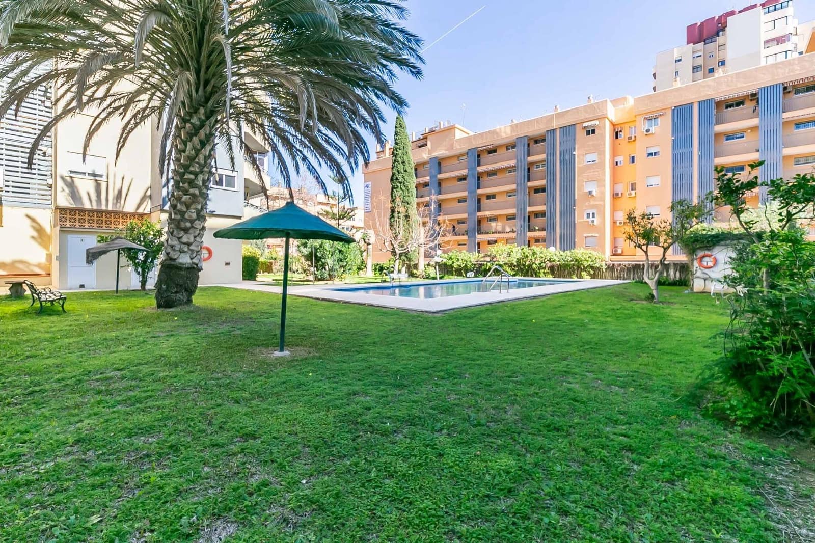3 chambre Appartement à vendre à Fuengirola avec piscine - 346 600 € (Ref: 8847536)
