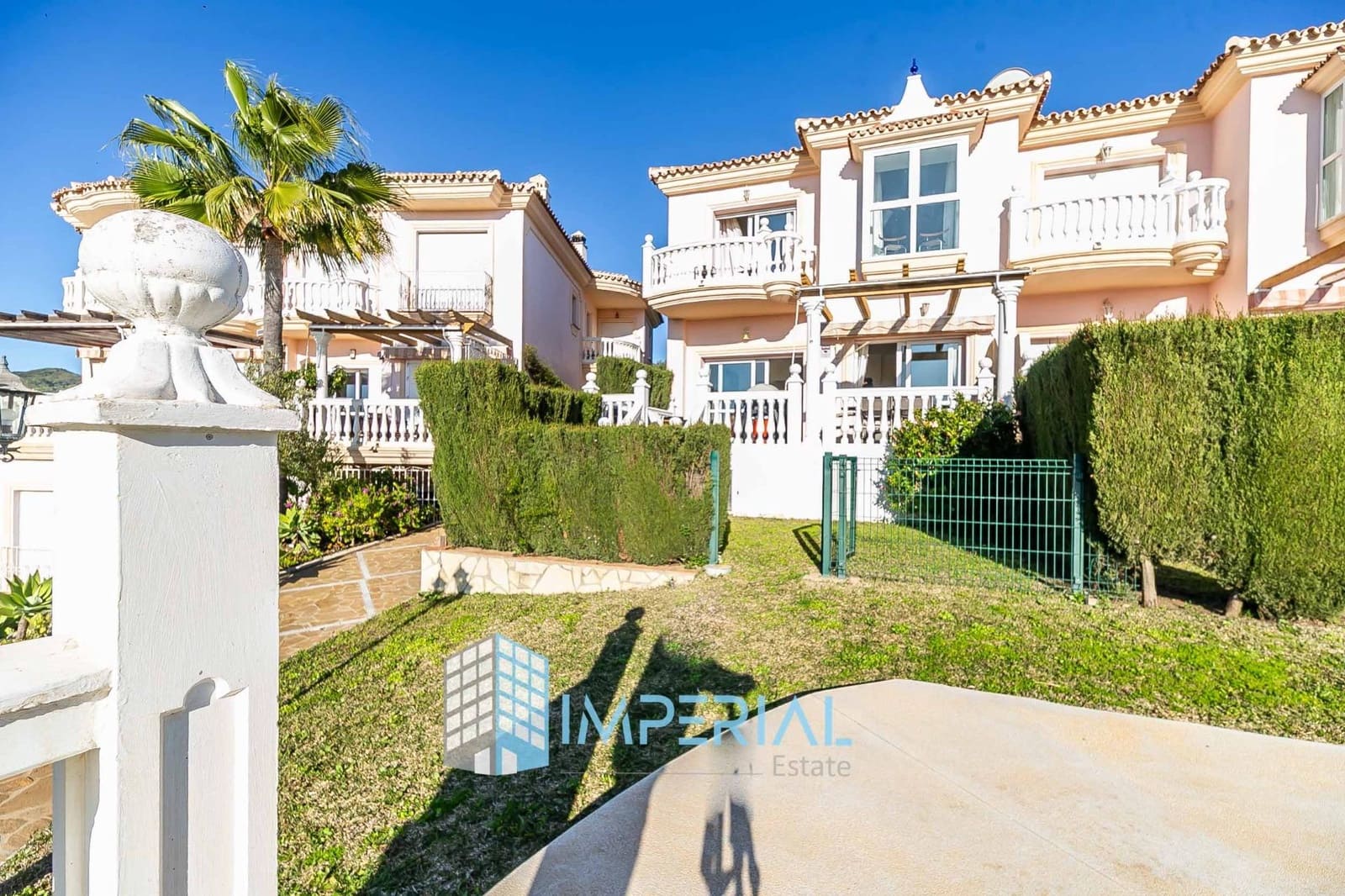 3 slaapkamer Rijtjeshuis te koop in Marbella met zwembad garage - € 895.000 (Ref: 8911373)
