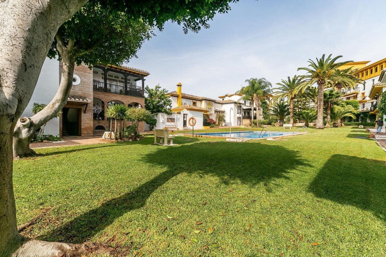 3 sypialnia Apartament na sprzedaż w Fuengirola z basenem - 475 000 € (Ref: 8928801)