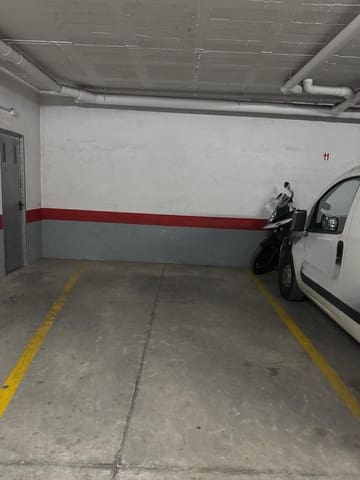 Garage til salg i Fuengirola - € 41.000 (Ref: 8993990)