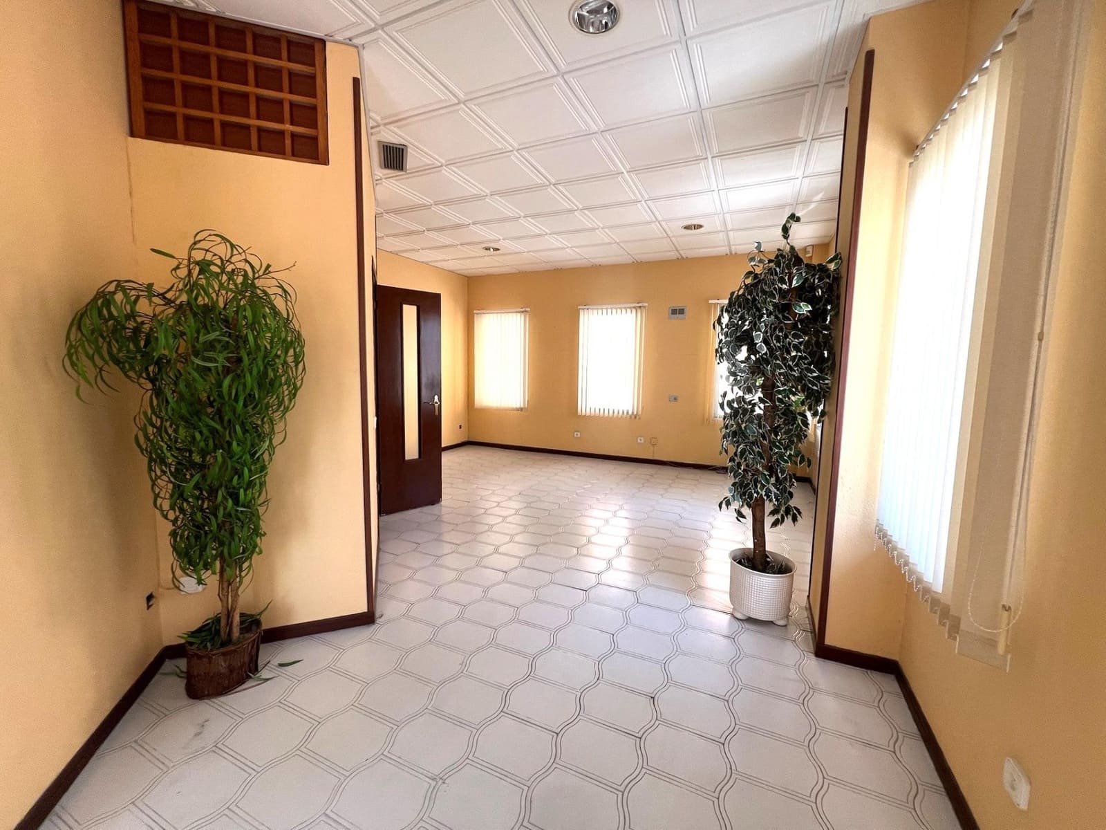 3 chambre Local Commercial à vendre à Fuengirola - 245 000 € (Ref: 9036837)