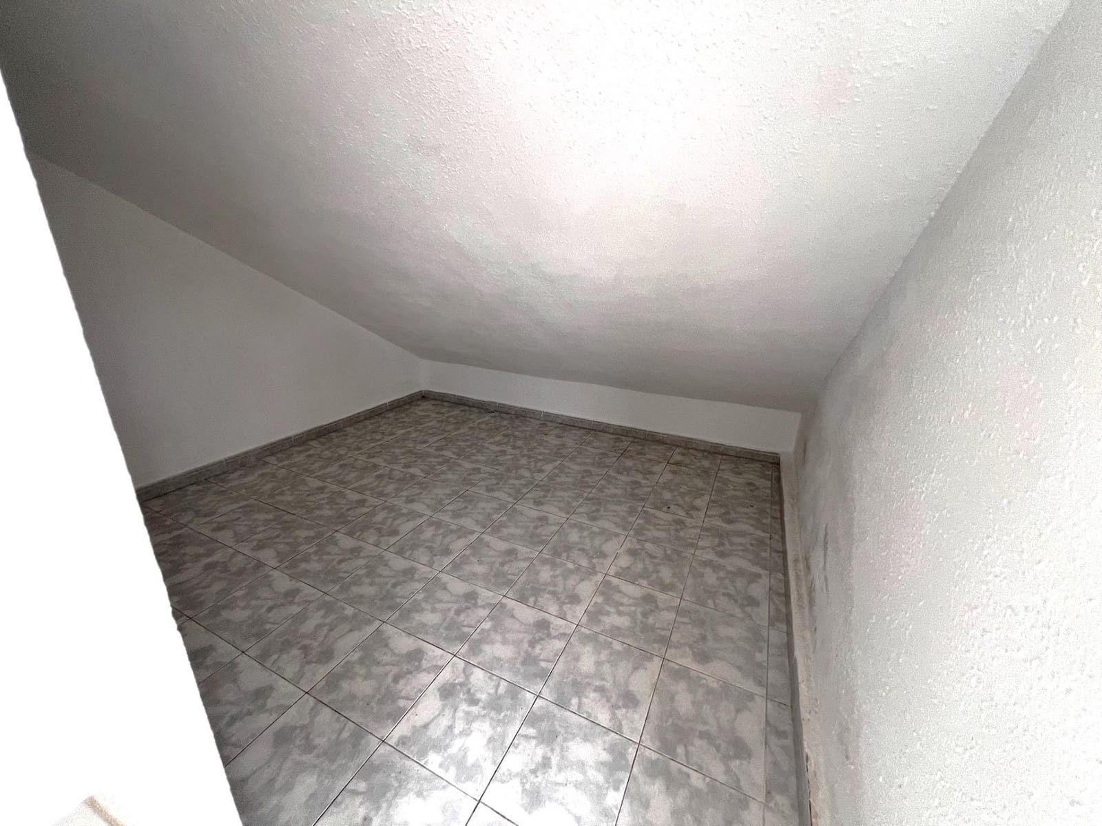 4 soveværelse Rækkehus til salg i Fuengirola med swimmingpool - € 459.000 (Ref: 9049038)