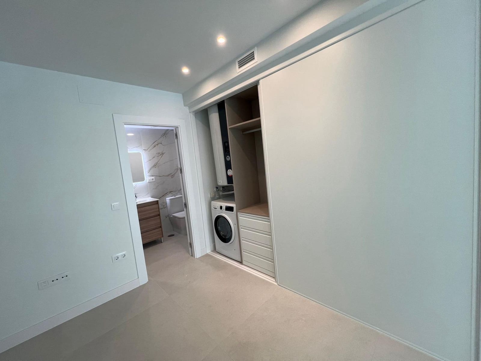 1 slaapkamer Penthouse te koop in Fuengirola - € 492.900 (Ref: 9141743)