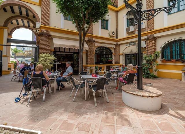 Commercieel te huur in Fuengirola - € 800 (Ref: 9187136)