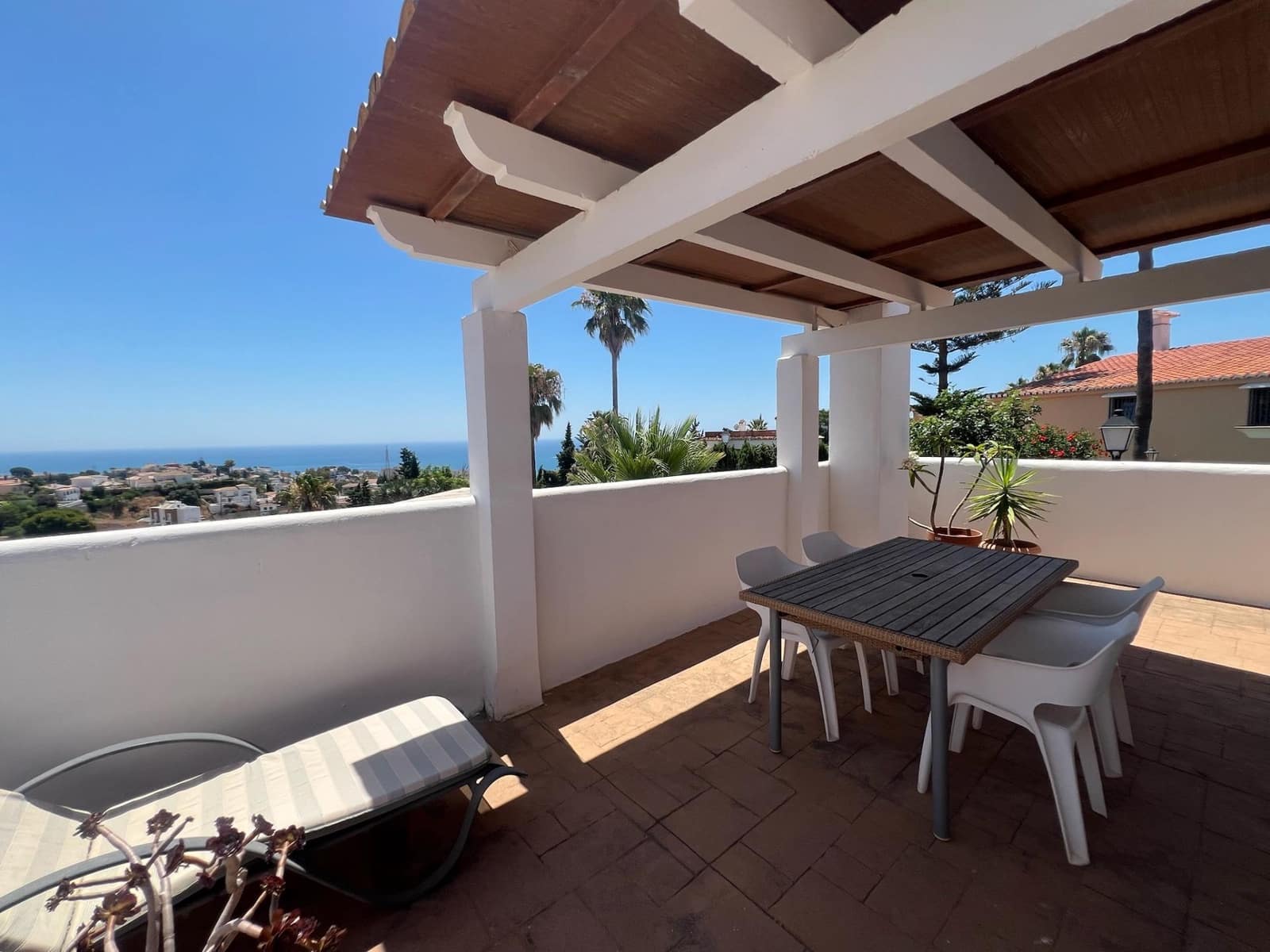 3 quarto Moradia Geminada para venda em Fuengirola com piscina - 465 000 € (Ref: 9193954)