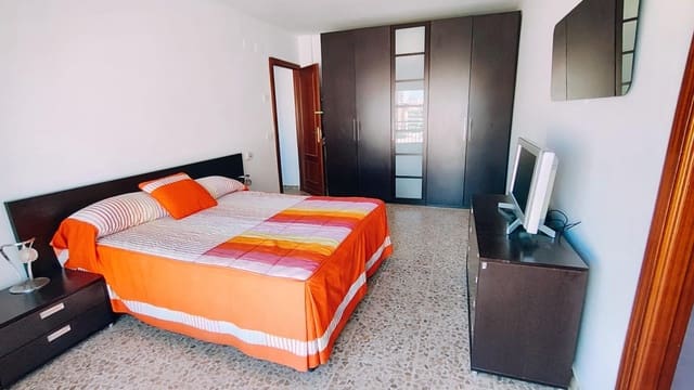 4 Zimmer Apartment zu verkaufen in Los Boliches , Fuengirola - 595.000 € (Ref: 9217657)