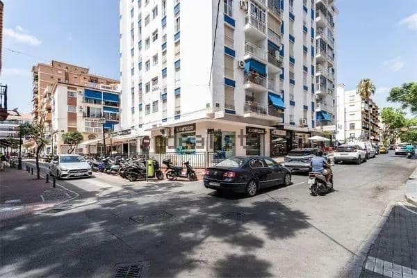 3 bedroom Apartment for sale in Fuengirola - € 295,000 (Ref: 9217658)