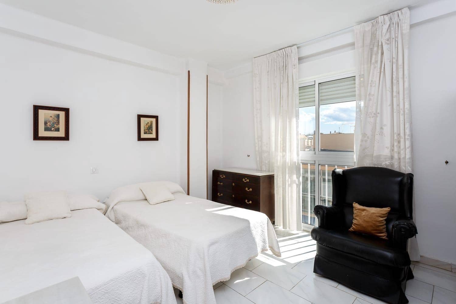 3 bedroom Apartment for sale in Fuengirola - € 295,000 (Ref: 9217658)