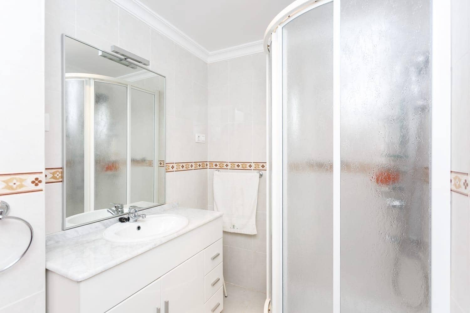 3 bedroom Apartment for sale in Fuengirola - € 295,000 (Ref: 9217658)