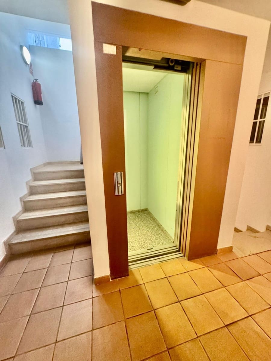2 slaapkamer Appartement te koop in Fuengirola - € 259.500 (Ref: 9220162)