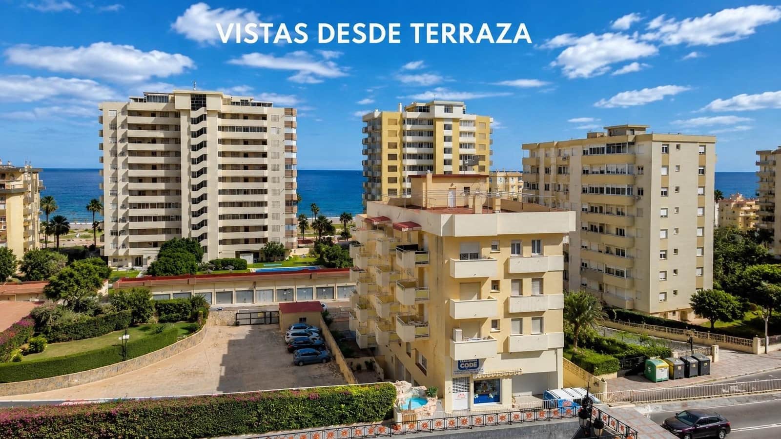 2 bedroom Apartment for sale in Fuengirola with pool - € 350,000 (Ref: 9269961)