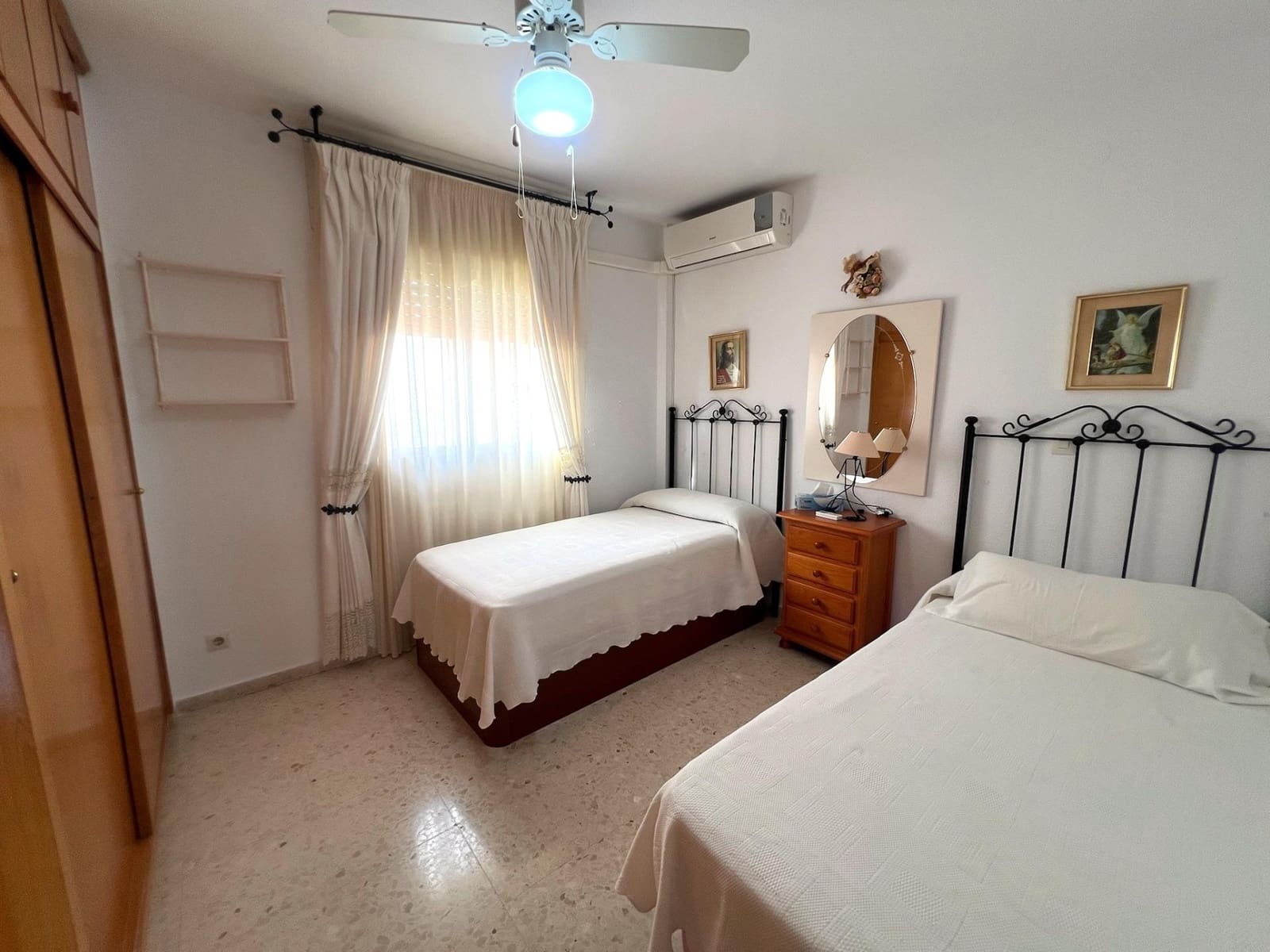 4 chambre Villa/Maison Mitoyenne à vendre à Fuengirola avec piscine - 450 000 € (Ref: 9272454)