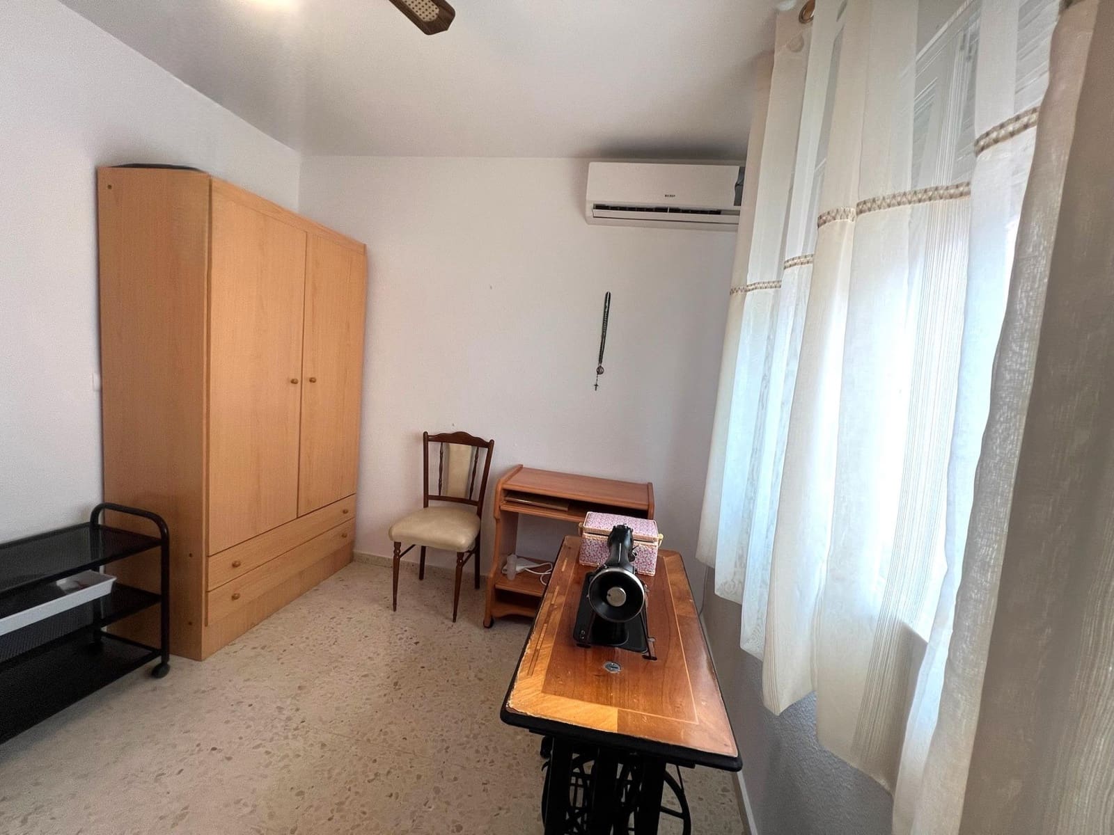 4 chambre Villa/Maison Mitoyenne à vendre à Fuengirola avec piscine - 450 000 € (Ref: 9272454)