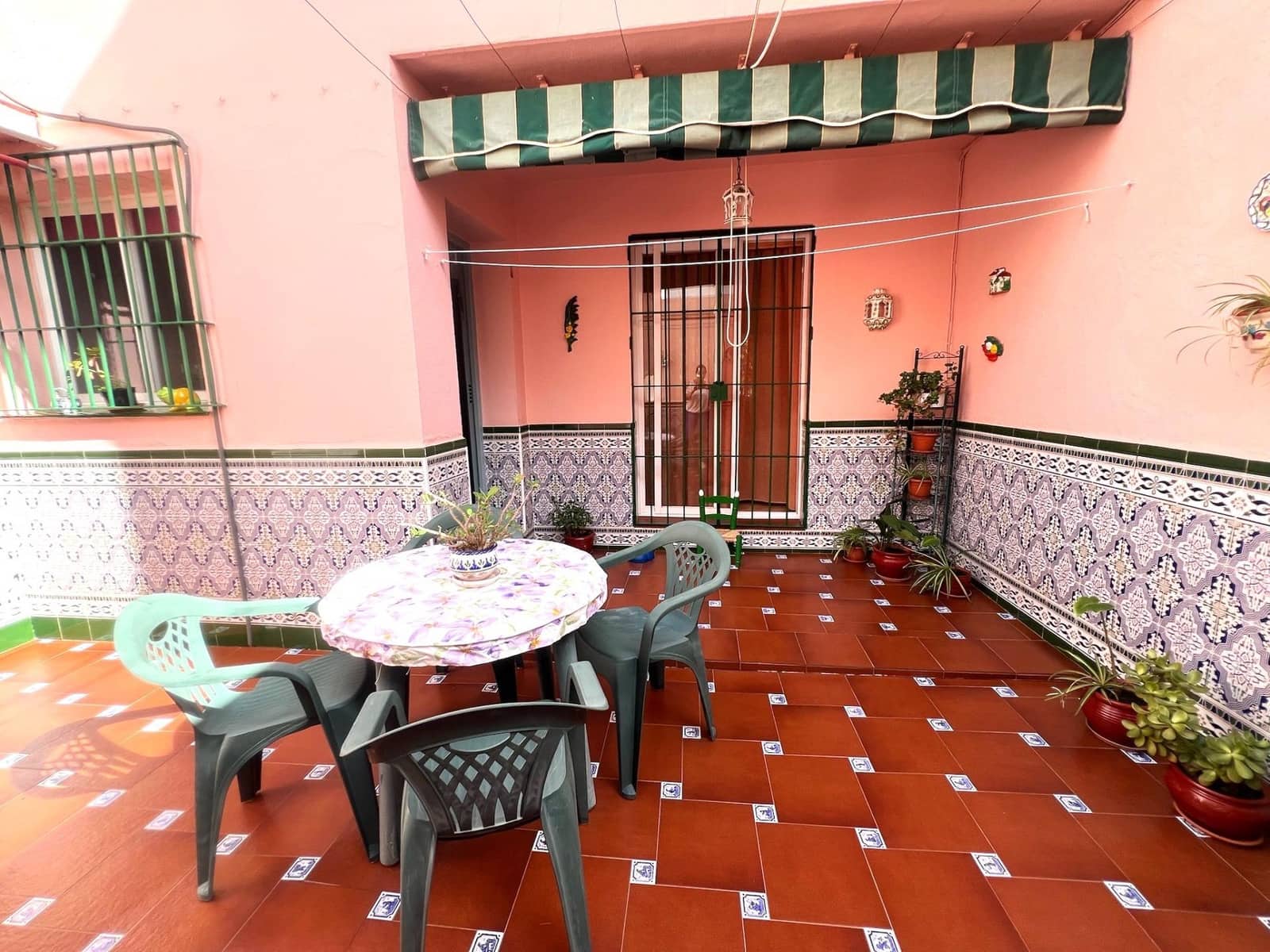 4 chambre Villa/Maison Mitoyenne à vendre à Fuengirola avec piscine - 450 000 € (Ref: 9272454)