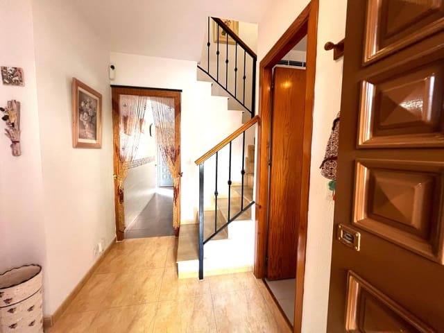 4 bedroom Terraced Villa for sale in Fuengirola with pool - € 450,000 (Ref: 9272454)