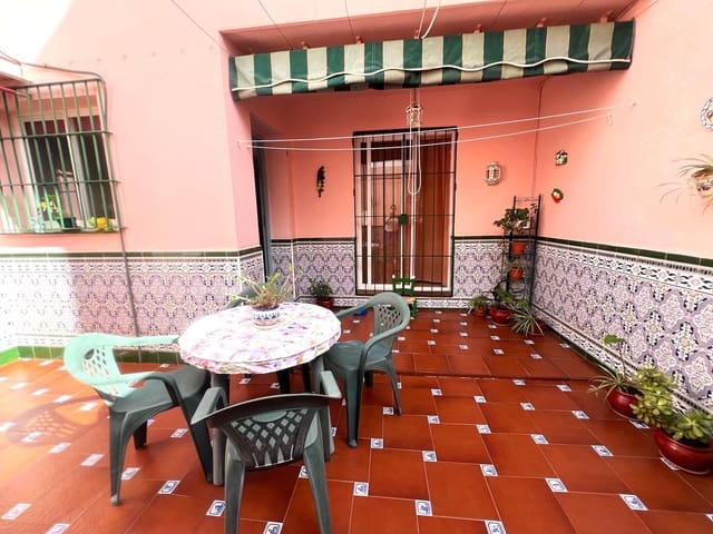 4 bedroom Terraced Villa for sale in Fuengirola with pool - € 450,000 (Ref: 9272454)