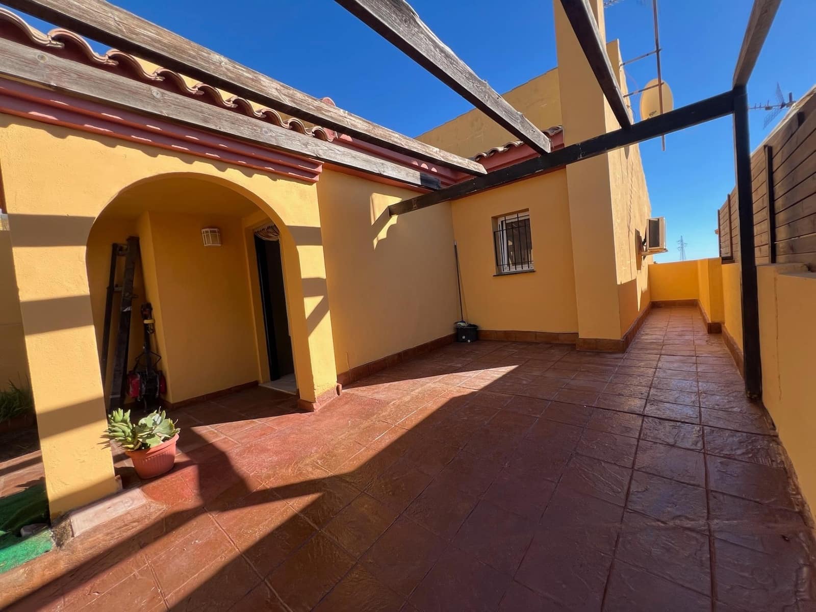 3 makuuhuone Rivitalo myytävänä paikassa Fuengirola mukana 
autotalli - 440 000 € (Ref: 9356078)