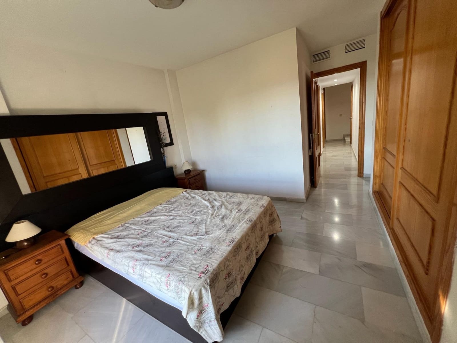 3 makuuhuone Rivitalo myytävänä paikassa Fuengirola mukana 
autotalli - 440 000 € (Ref: 9356078)