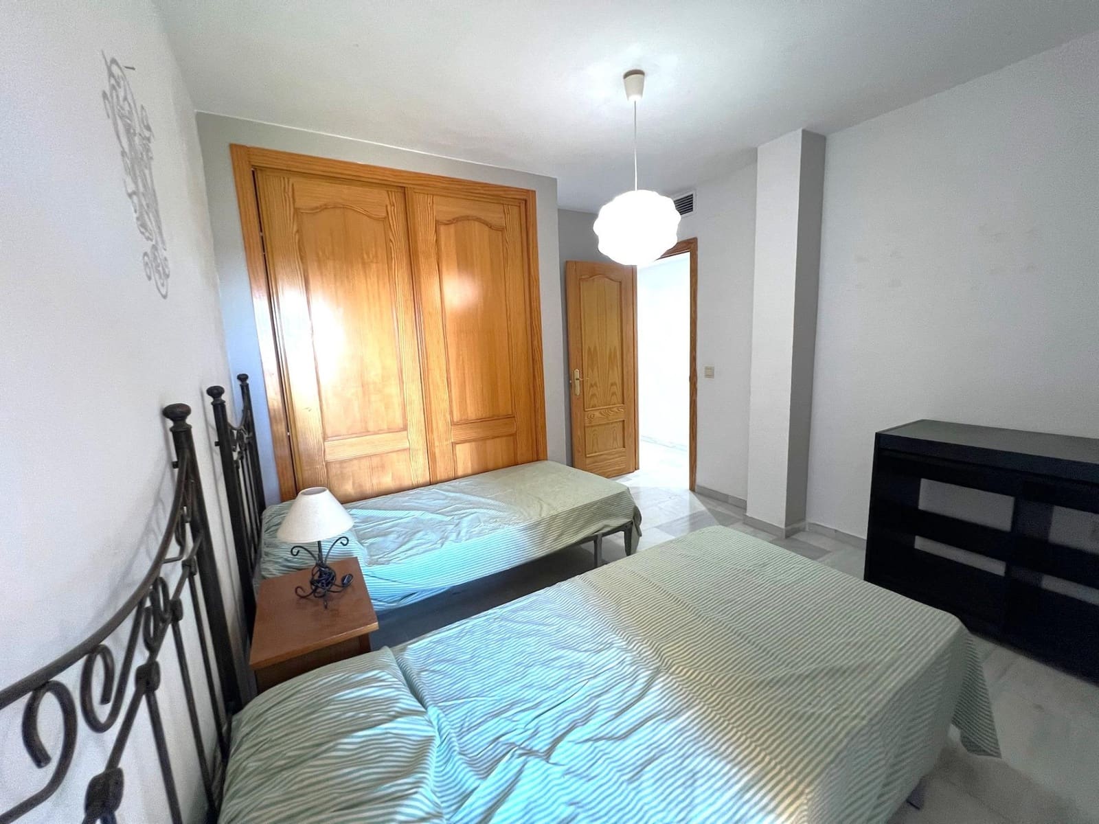 3 makuuhuone Rivitalo myytävänä paikassa Fuengirola mukana 
autotalli - 440 000 € (Ref: 9356078)