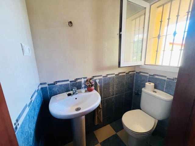 3 sovrum Radhus till salu i Fuengirola med pool - 525 000 € (Ref: 9419603)