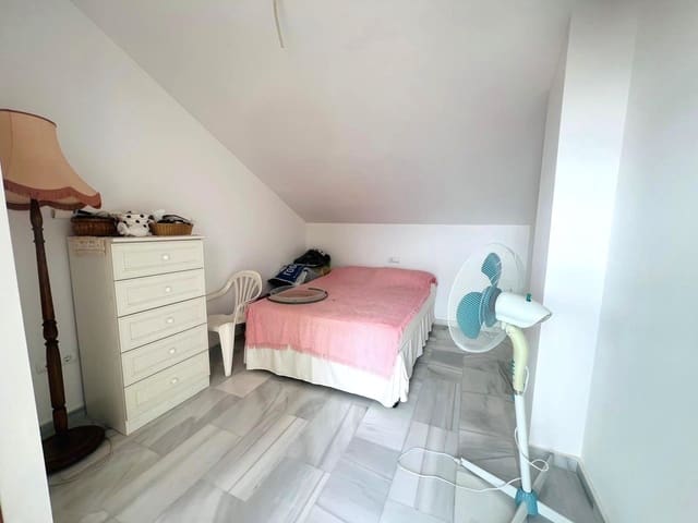 3 sovrum Radhus till salu i Fuengirola med pool - 525 000 € (Ref: 9419603)