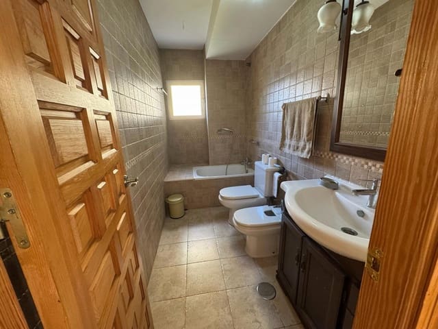 2 sovrum Lägenhet till salu i Los Boliches , Fuengirola - 275 000 € (Ref: 9530839)