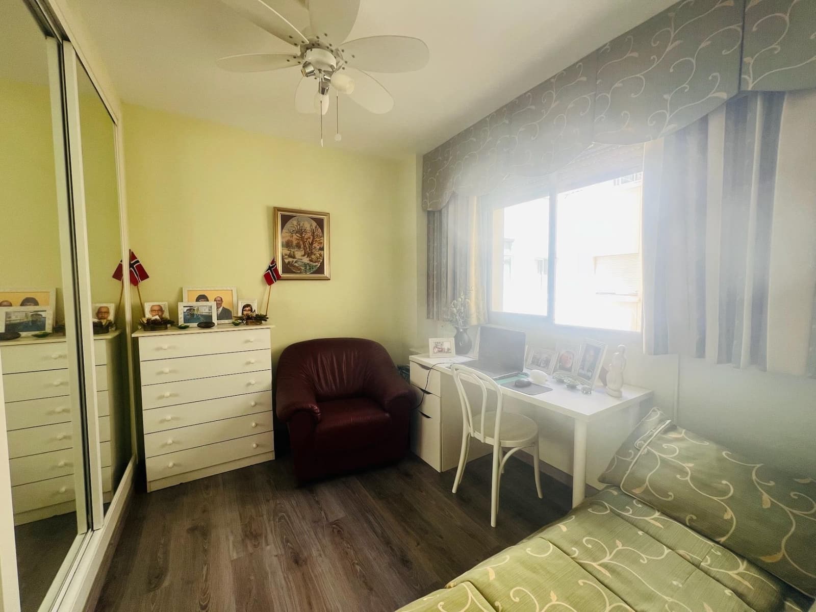 3 makuuhuone Huoneisto myytävänä paikassa Fuengirola mukana uima-altaan 
autotalli - 530 000 € (Ref: 9543831)