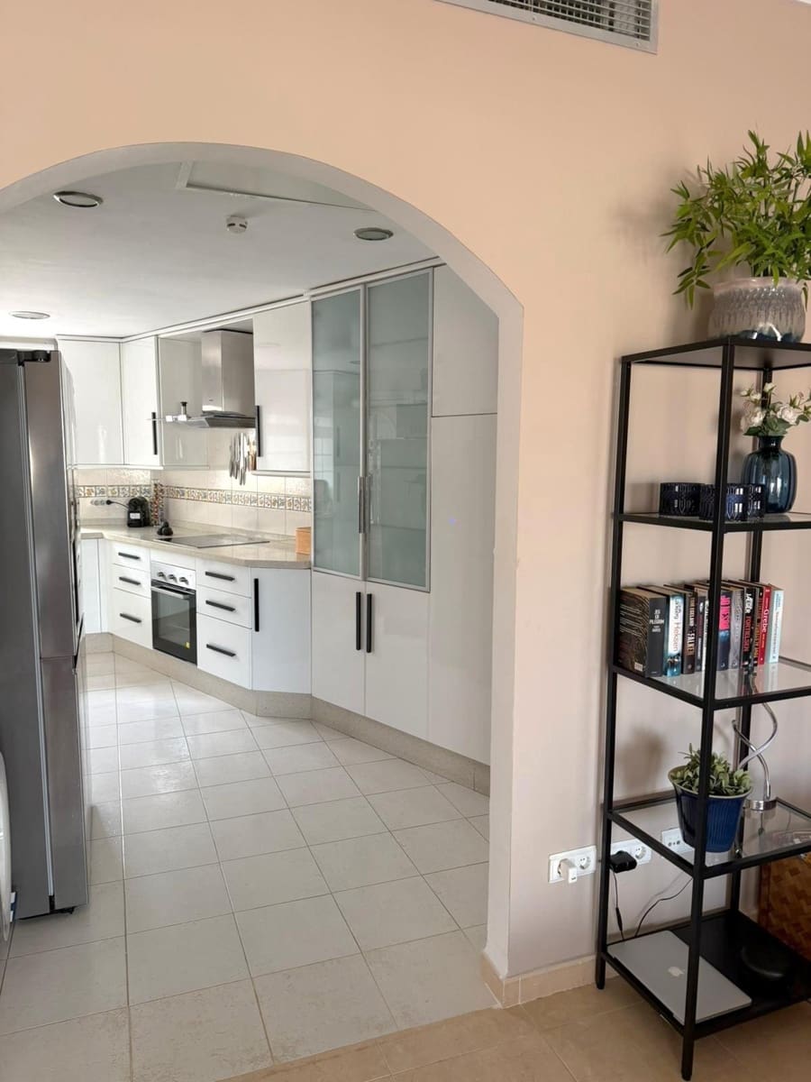 4 quarto Moradia em Banda para venda em Fuengirola com piscina garagem - 769 000 € (Ref: 9586725)