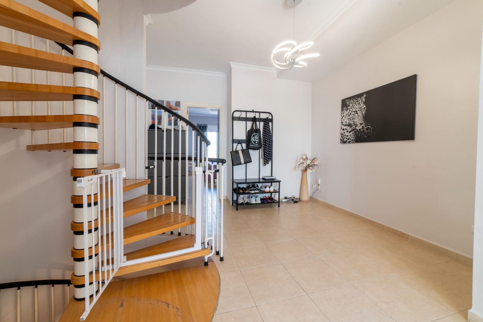 4 soveværelse Rækkehus til salg i Fuengirola med swimmingpool garage - € 599.000 (Ref: 9586725)