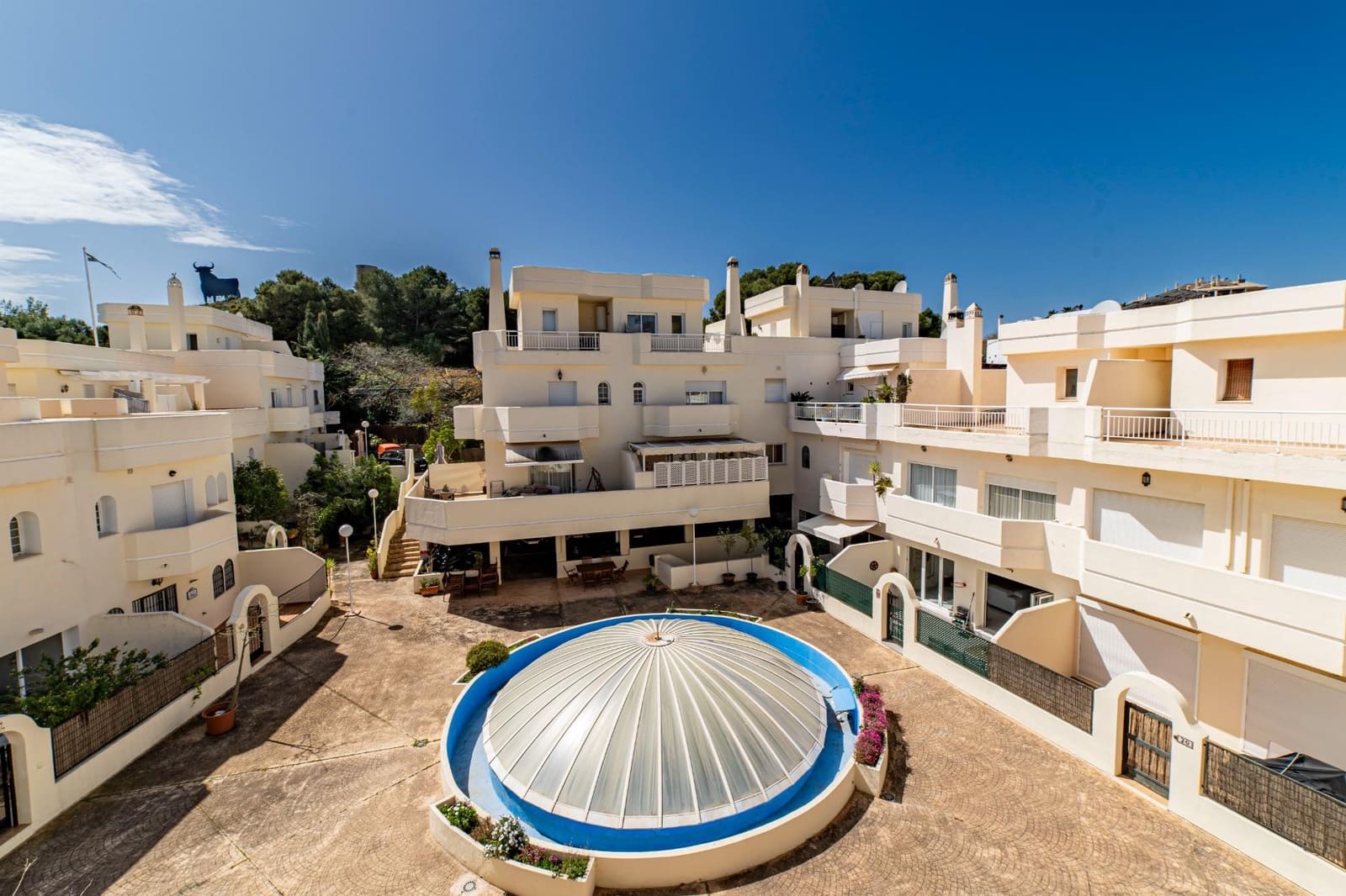 4 soveværelse Rækkehus til salg i Fuengirola med swimmingpool garage - € 599.000 (Ref: 9586725)