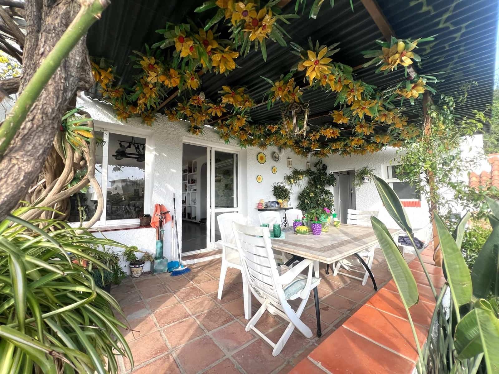 4 makuuhuone Huvila vuokrattavana paikassa Mijas mukana uima-altaan - 2 500 € (Ref: 9637786)