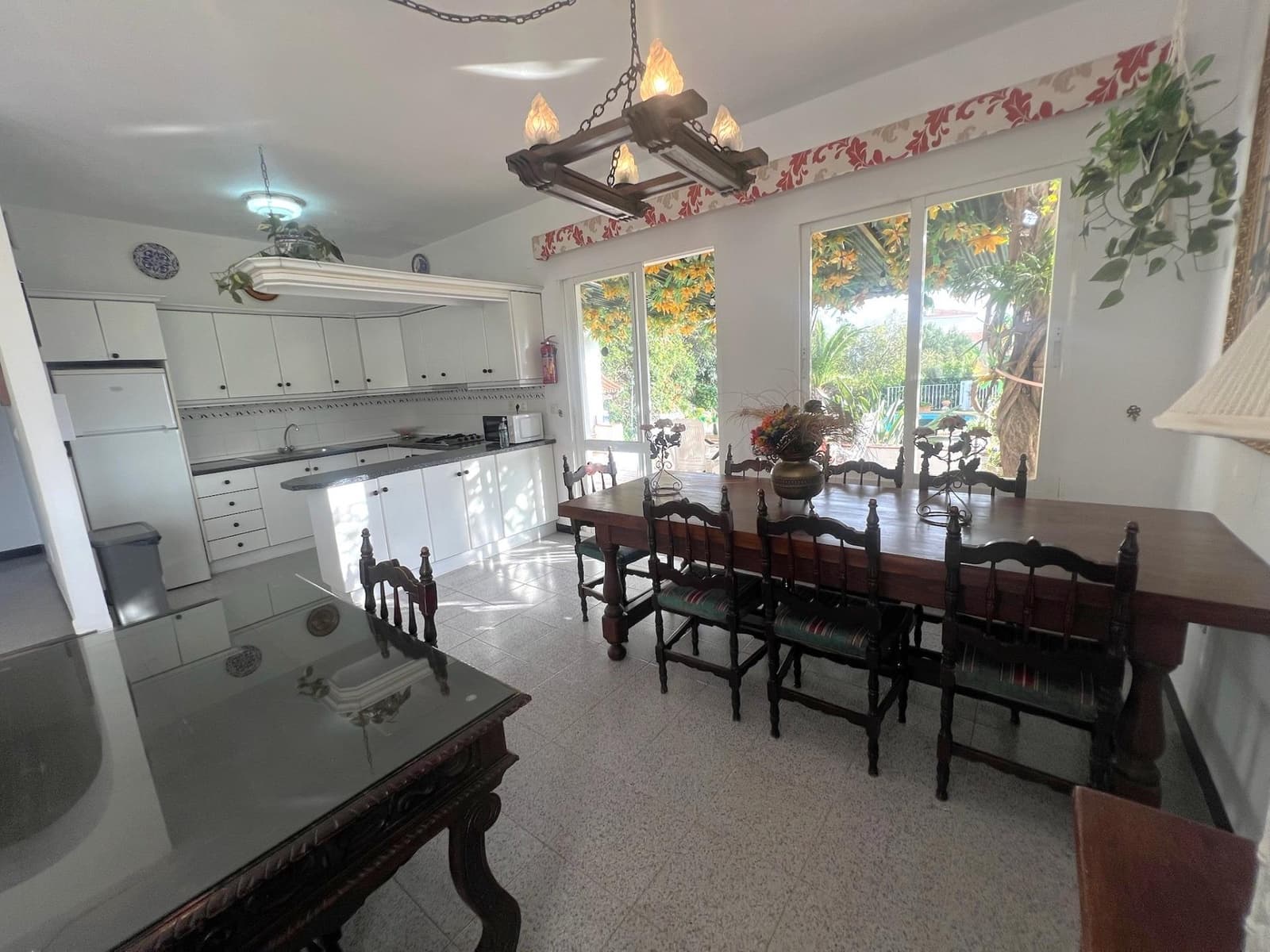 4 makuuhuone Huvila vuokrattavana paikassa Mijas mukana uima-altaan - 2 500 € (Ref: 9637786)