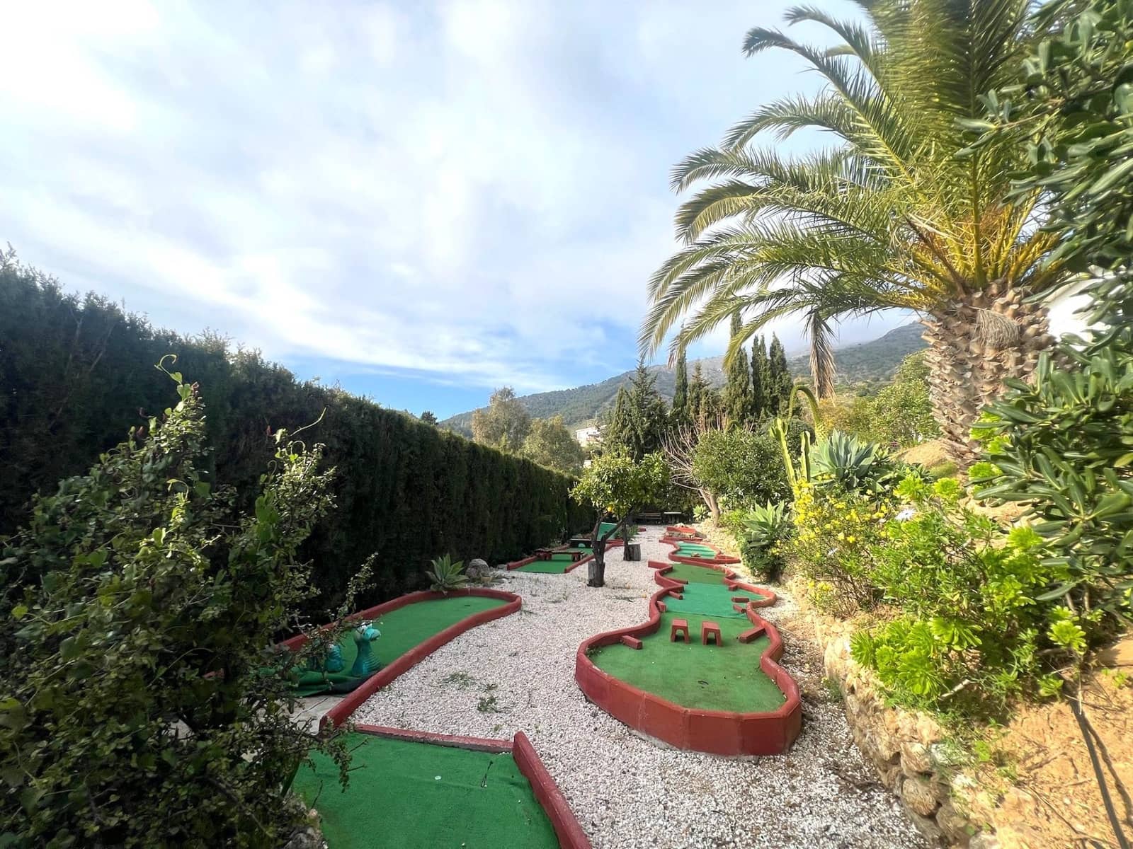 4 makuuhuone Huvila vuokrattavana paikassa Mijas mukana uima-altaan - 2 500 € (Ref: 9637786)